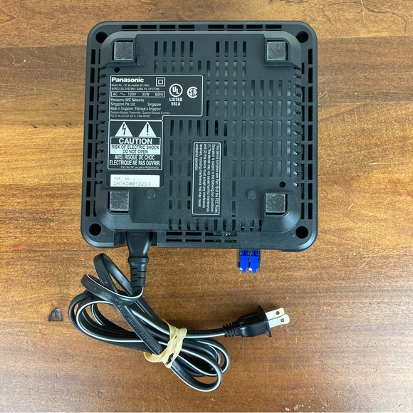 PANASONIC Wireless Speaker System SE-FX65 *with Receiver and Antenna Only* - Picture 8 of 10